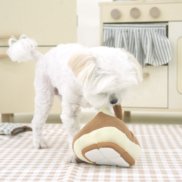 Peanuts Bread Snack Toy