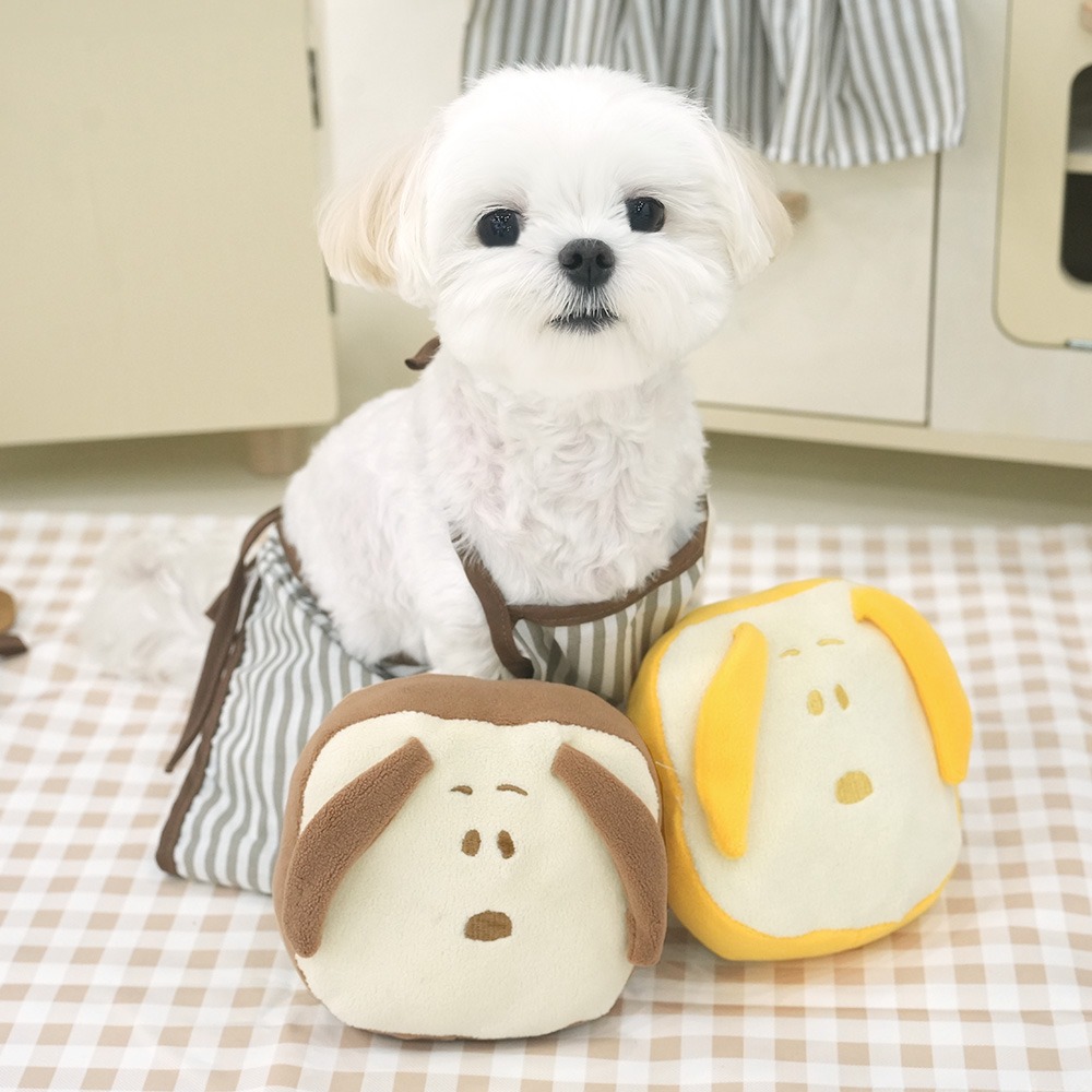 Peanuts Bread Snack Toy - Image 1