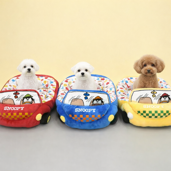 Peanuts Driving Car Bed