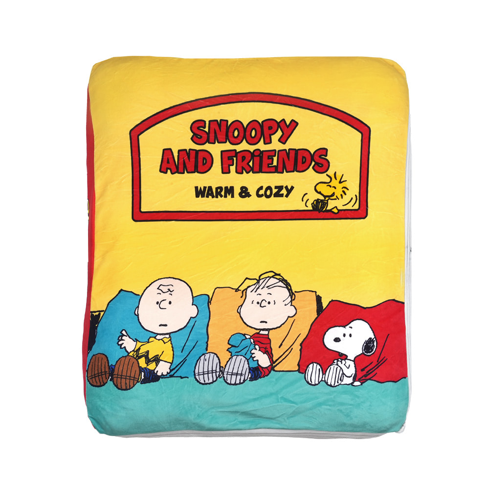 Peanuts Cozy Book Bed - Image 5