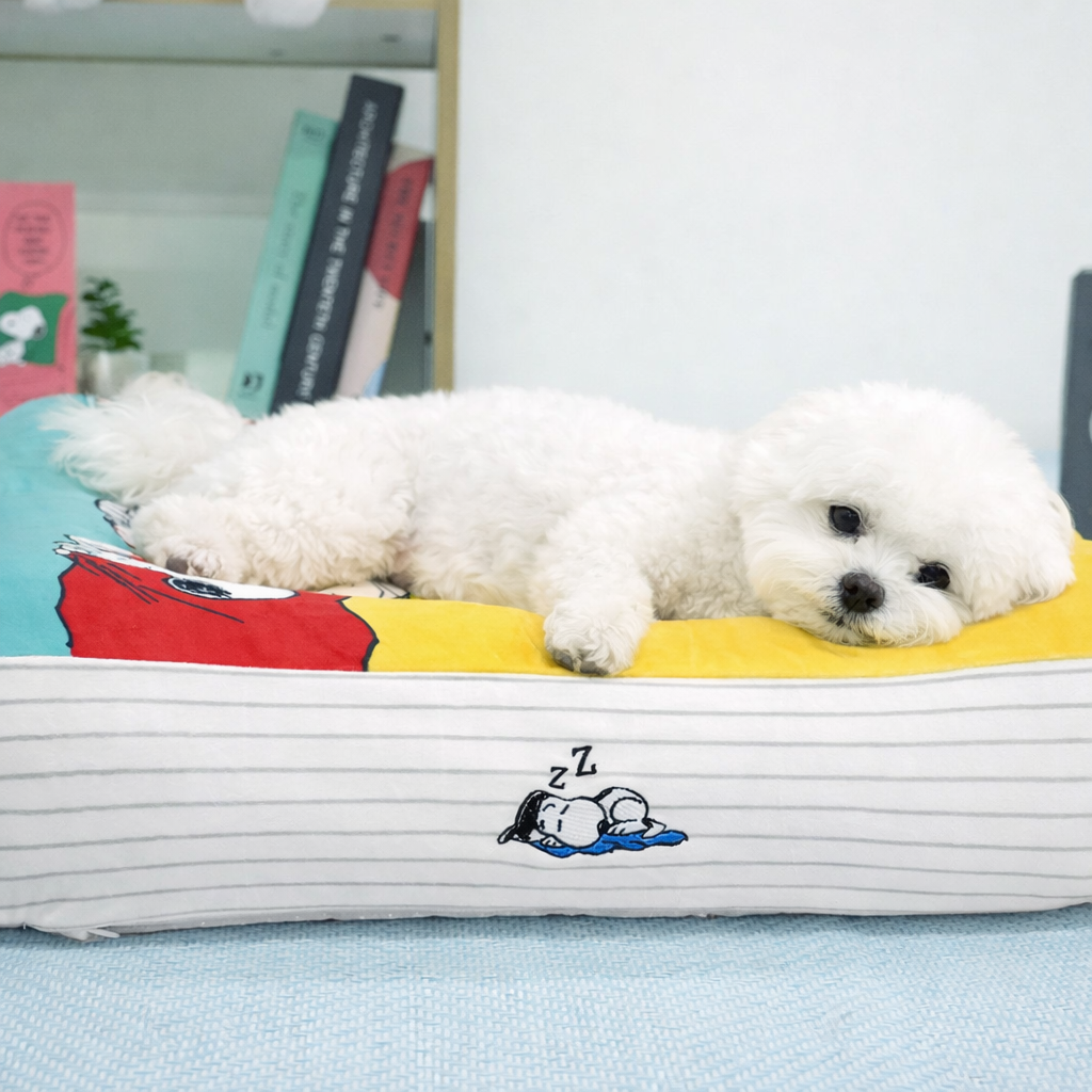 Peanuts Cozy Book Bed - Image 3